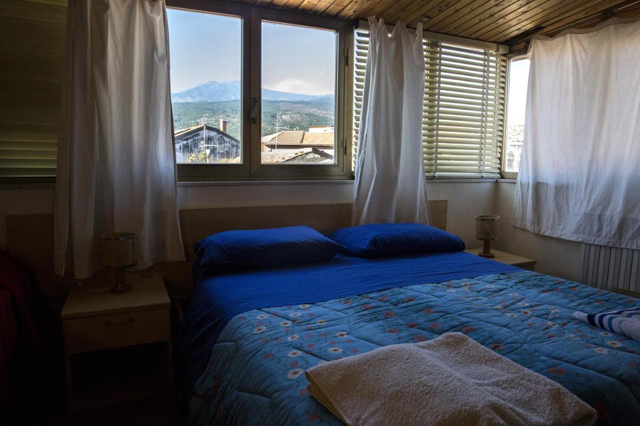 Villa La Finestra Sull'Etna Linguaglossa Zimmer foto